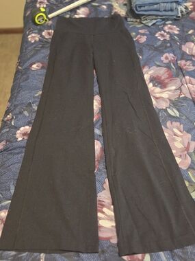 High-Rise Black Wide-Leg Pants — Sleek Everyday Style